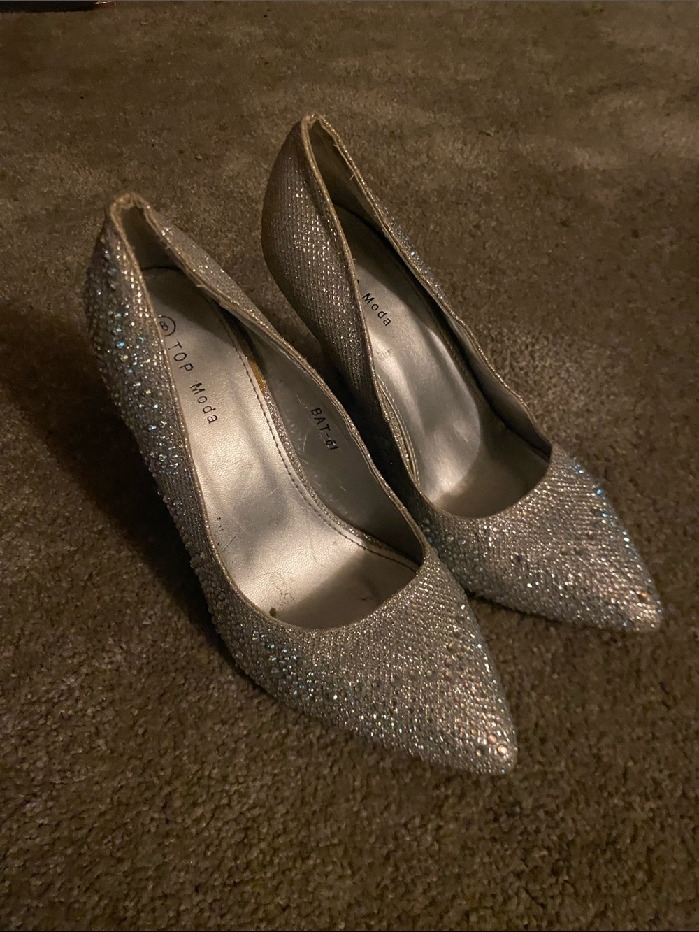 TOP Moda Silver Glitter Pointed Heel Pumps